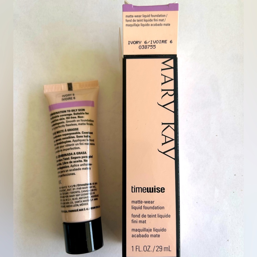 Mary Kay Timewise Matte-Wear Liquid Foundation in Ivory 6